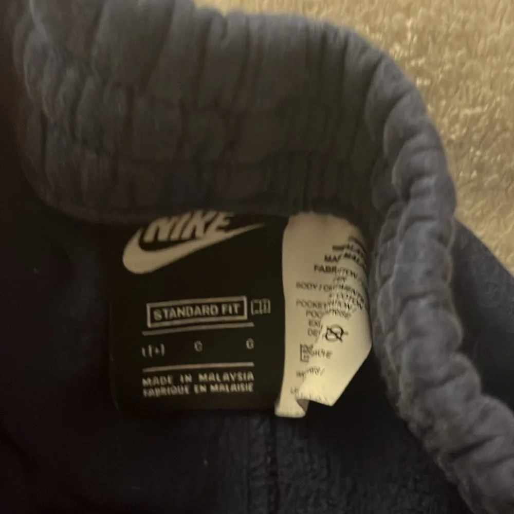 Navy Nike sweat pants